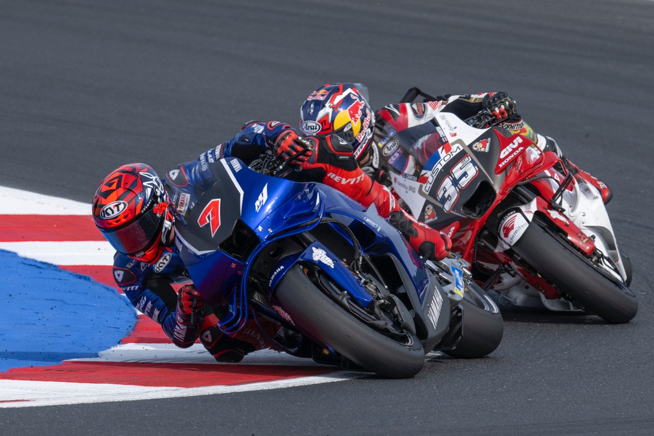 MotoGP, motogp misano, yamaha motogp, mesin v4, m1 v4, Kelar Balap Fernandez Curhat Soal Motor MotoGP V4 Yamaha Belum Nyaman!