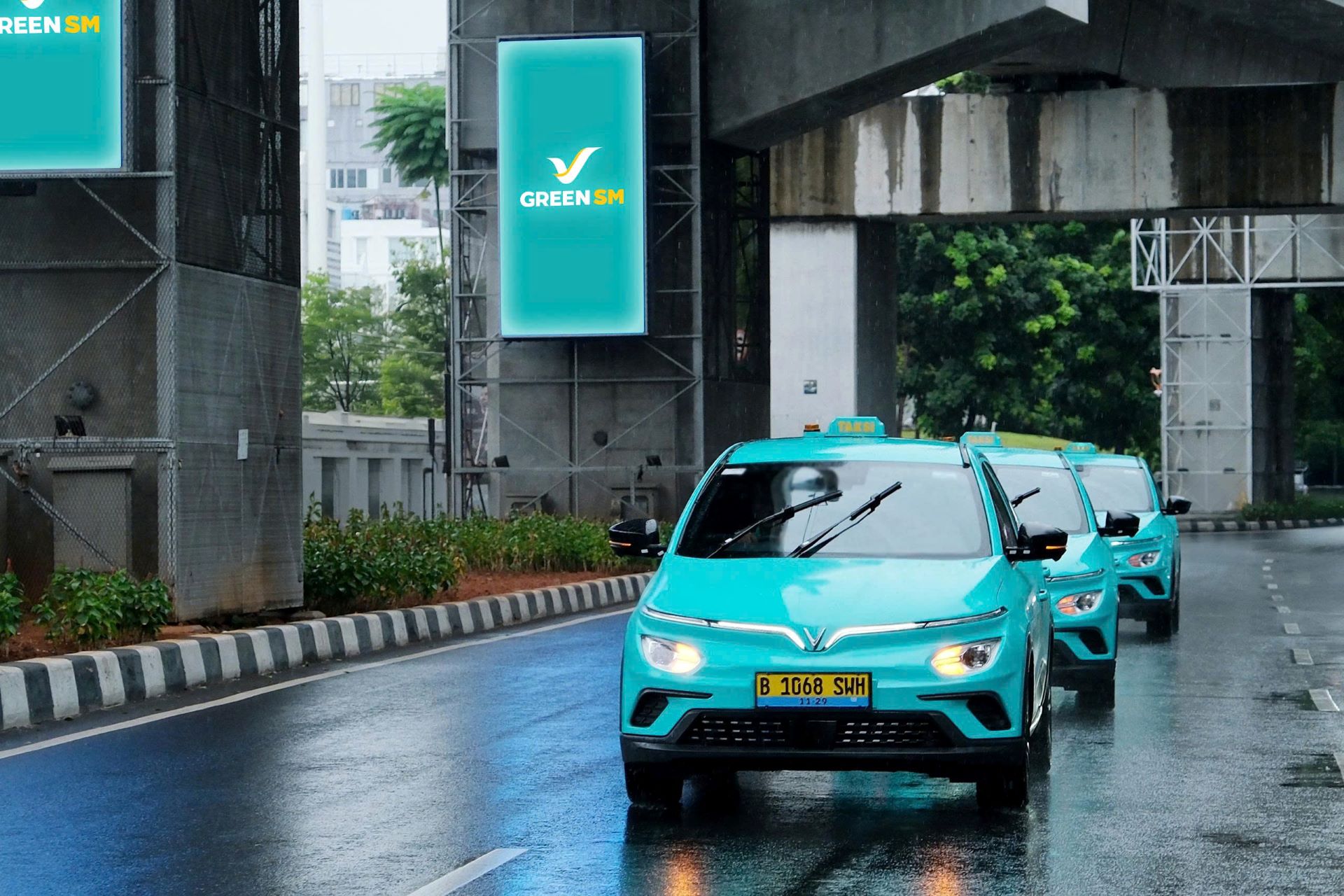taksi bandara, taksi listrik, VinFast VF 3, Green SM Taksi, Taksi Listrik Bandara Green SM Kasih Promo Diskon 15 Persen