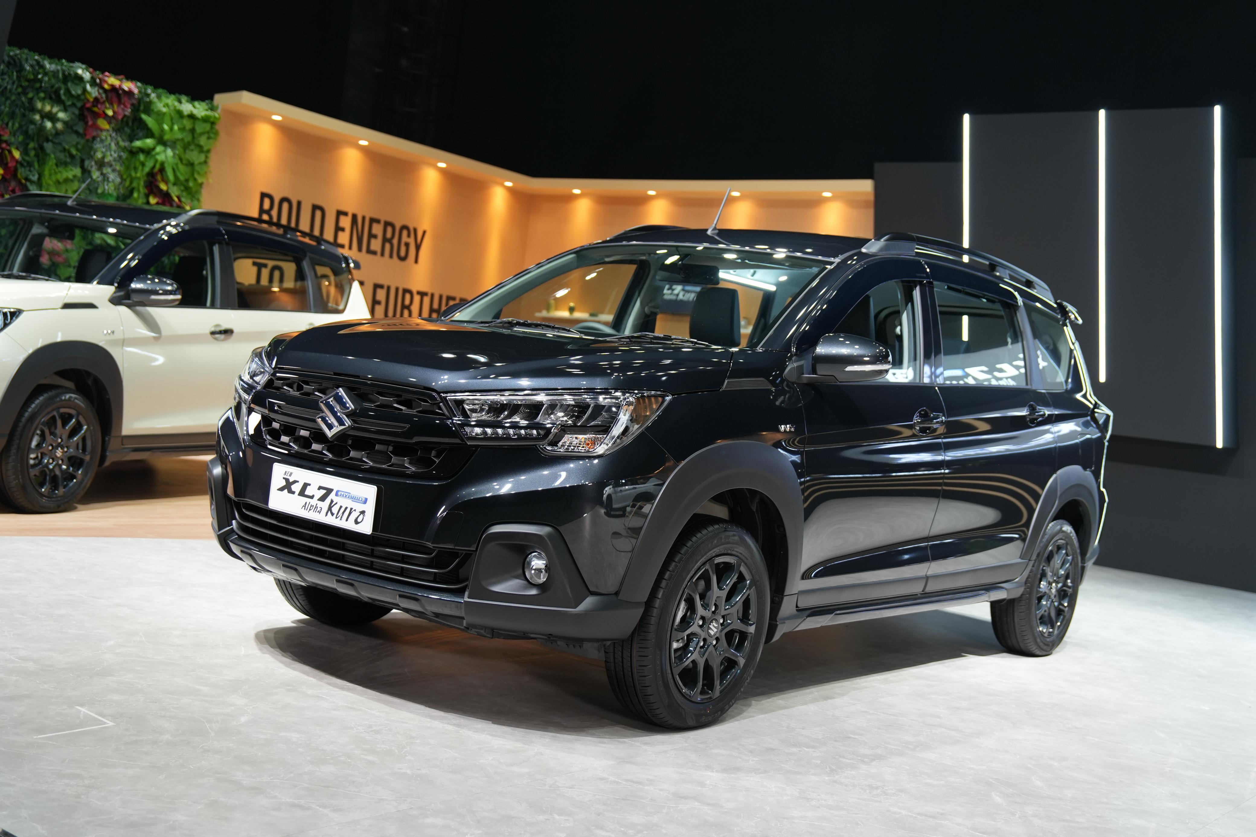 suzuki, XL7 Alpha, Suzuki New XL7 Hybrid Alpha Kuro, XL7 Kuro Datang, Alpha Lama Masih Dijual? Ini Penjelasan Suzuki