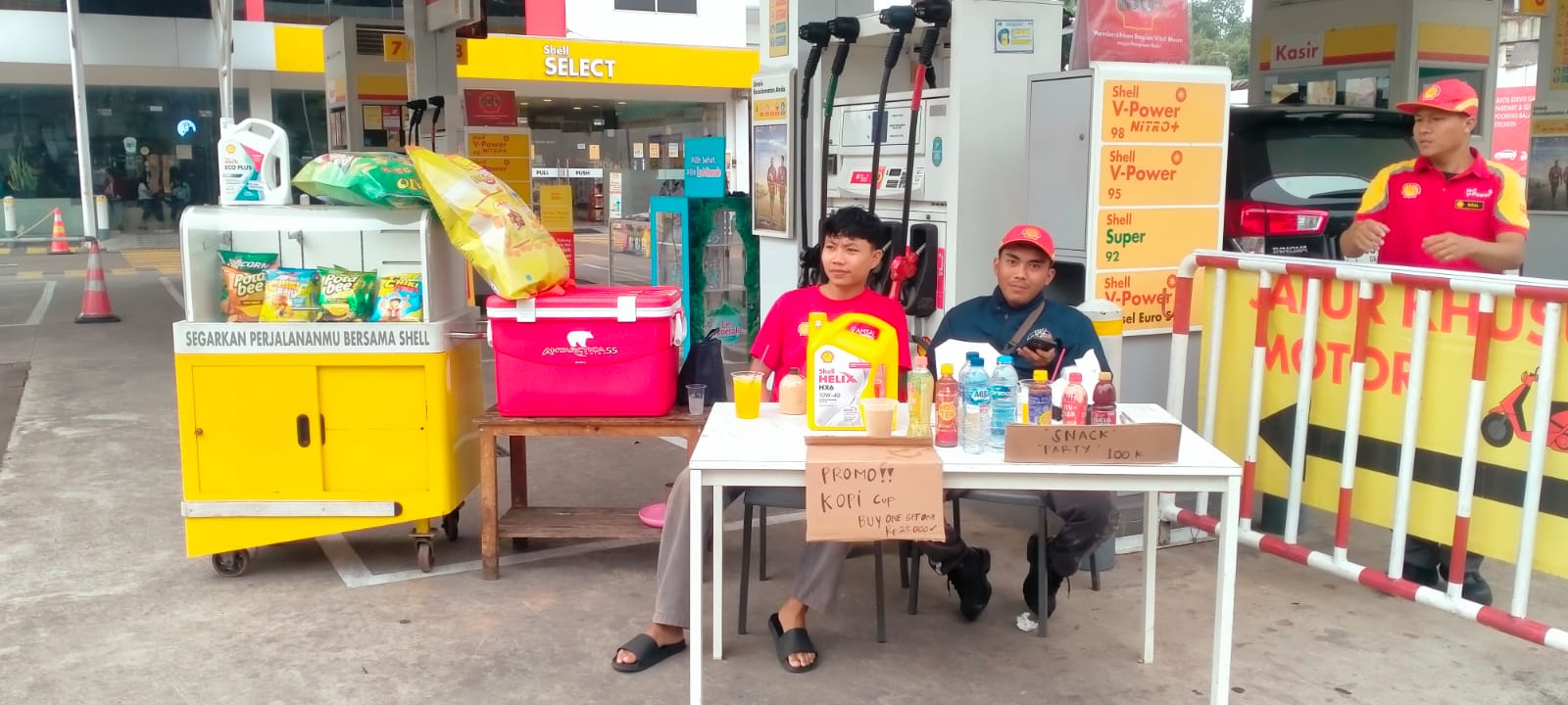 kopi, minuman, shell, jualan makanan, SPBU Shell, bensin shell, jualan kopi, bensin swasta, Bensin Kosong, Karyawan SPBU Shell Jualan Makanan dan Minuman