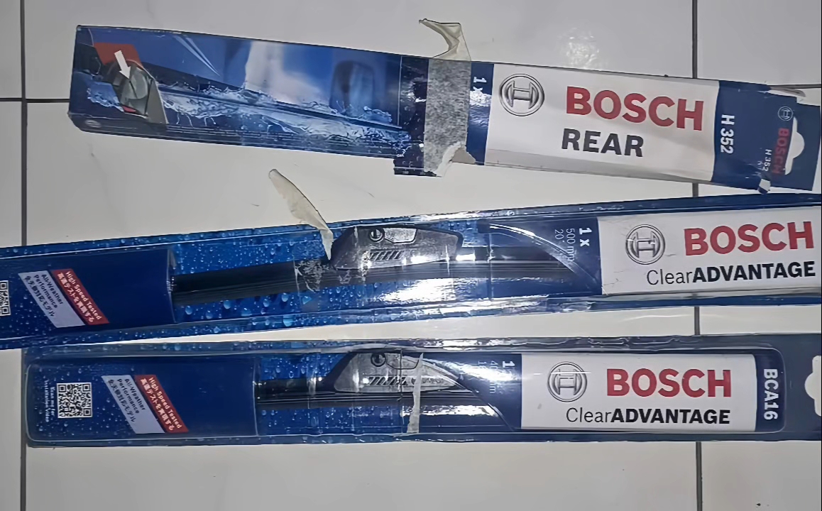 wiper, wiper mobil, wiper blade, wiper hybrid, wiper konvensional, Jenis-Jenis Wiper Mobil dan Cara Memilih yang Cocok untuk Kendaraan