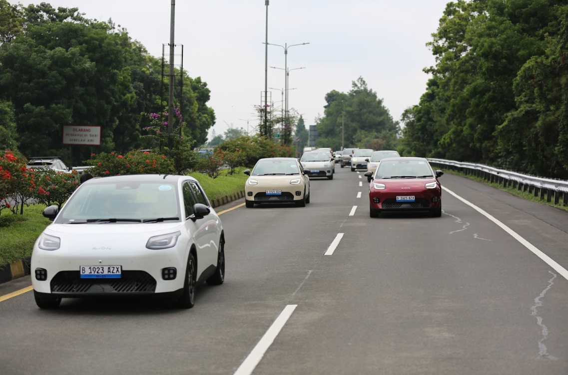 harga mobil listrik, AION UT, Harga Aion UT, spesifikasi aion ut, AION UT Standard, AION UT Digas Jakarta-Bandung PP Satu Kali Charge, Jarak Tempuh Sisa Segini di Akhir Perjalanan