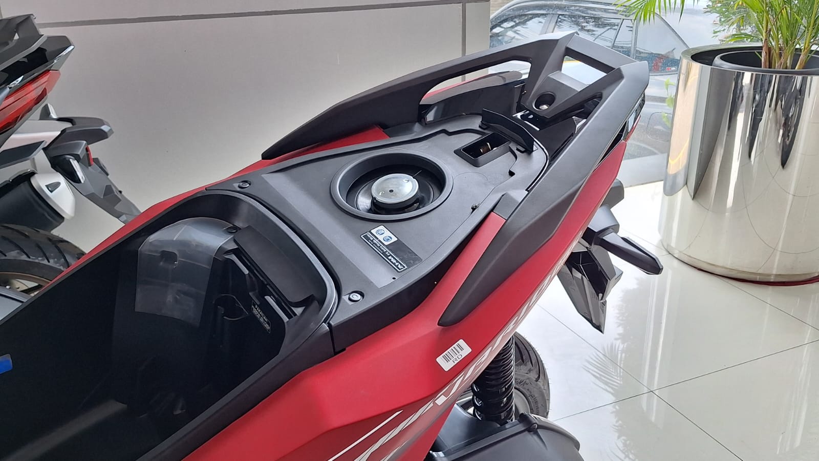 motor mogok, tutup tangki, lubang tutup tangki, AHASS Wahana Retail Ciputat, Awas Lubang Kecil di Tutup Tangki Ini Bisa Bikin Motor Mogok