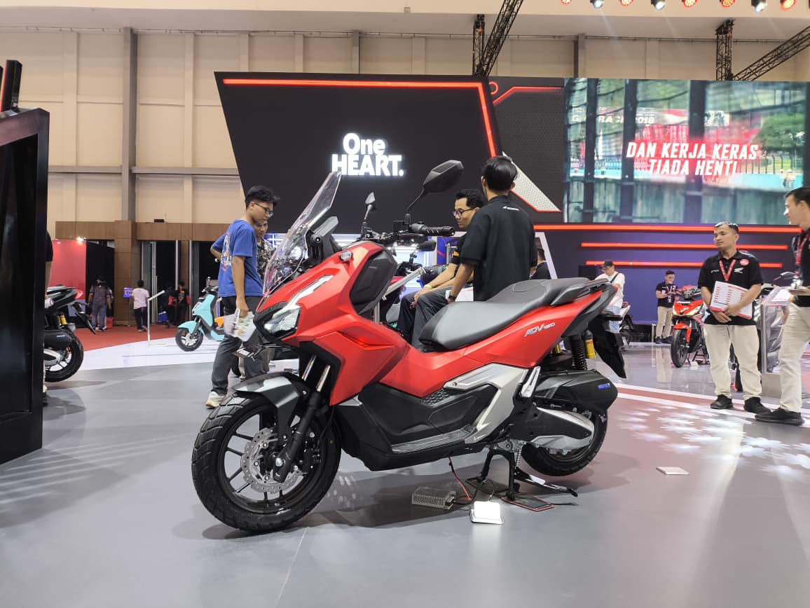 honda adv, Honda ADV 160, RoadSync, ADV 160, Jangan Tertukar! Ini Bedanya New Honda ADV 160 Varian CBS, ABS dan RoadSync