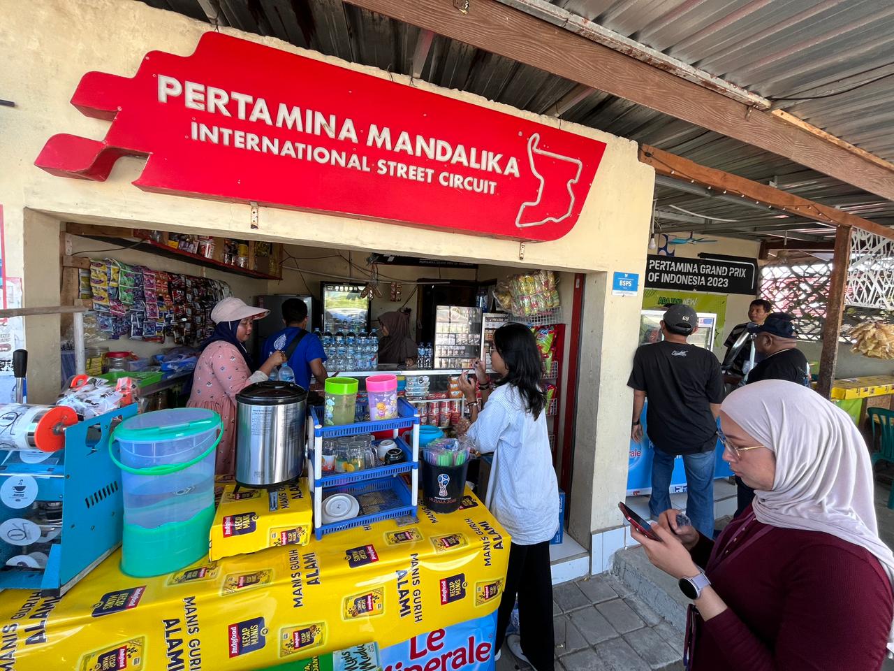 umkm, motogp mandalika, MotoGP Indonesia 2025, Pertamina Grand Prix of Indonesia 2025, MotoGP Indonesia 2025 Mampu Dongkrak Ekonomi Warga, Omzet Diklaim Tembus 90 Persen