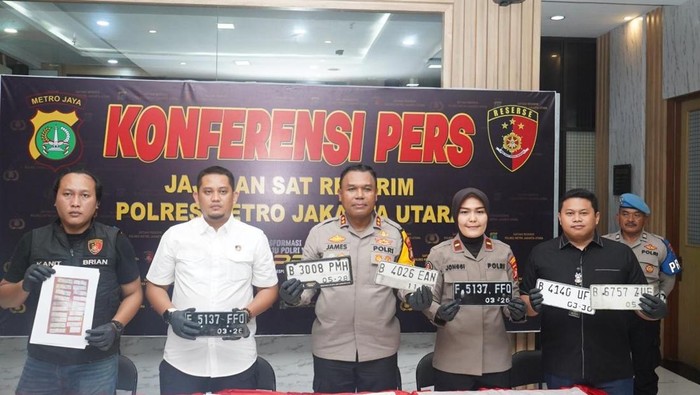 polres jakarta utara, curanmor, motor curian, AKBP James H. Hutajulu, Dikirim Ekspedisi Petugas Sikat Curanmor Lintas Pulau 43 Unit Diamankan