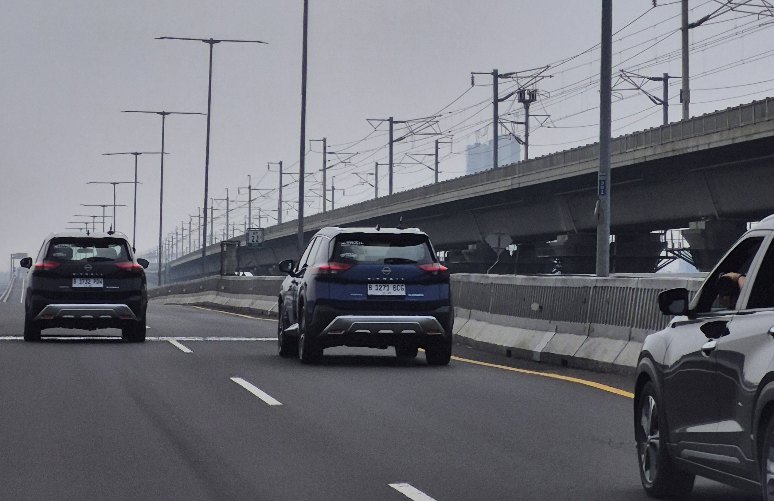 Kenapa Ban Mobil Bisa Pecah di Jalan Tol? Ini Penjelasan Ahlinya
