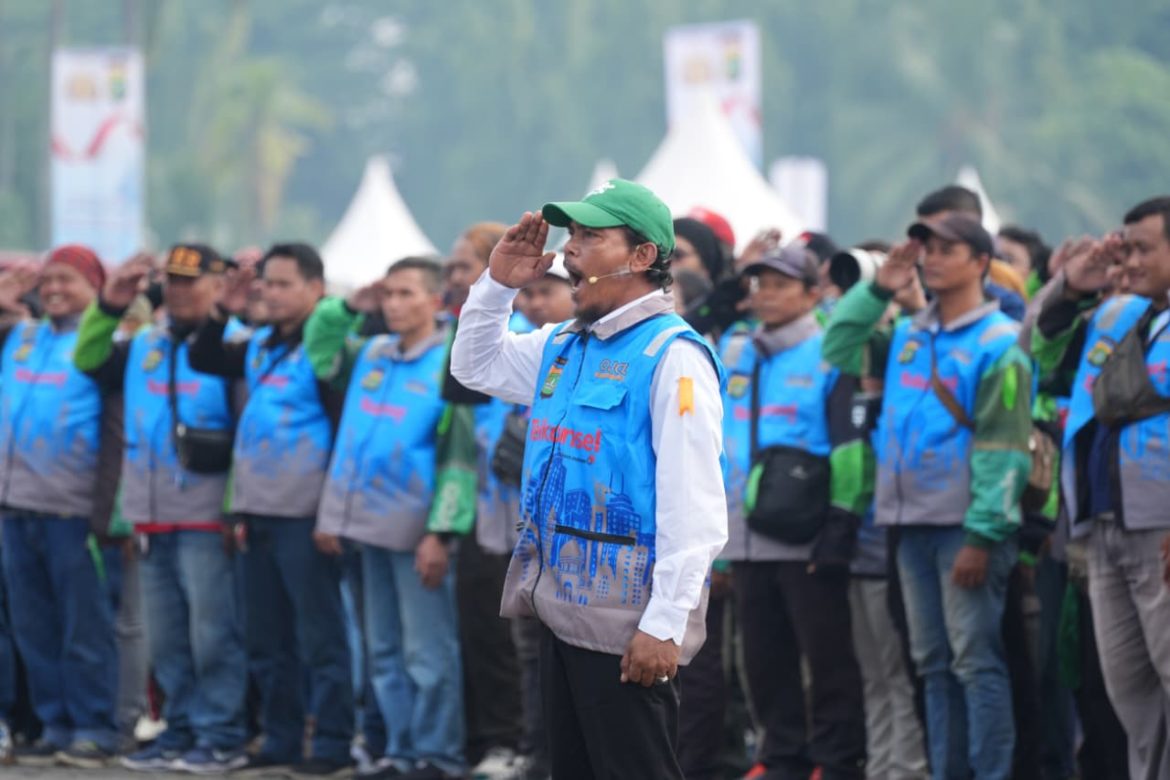 intel polisi, Ojol Kamtibmas, Ojol Informan, Mata-mata Polisi, Ojol Rompi Biru, Waspada Ada 400 Ribu Ojol Informan Polisi, Ciri-ciri Pakai Rompi Biru