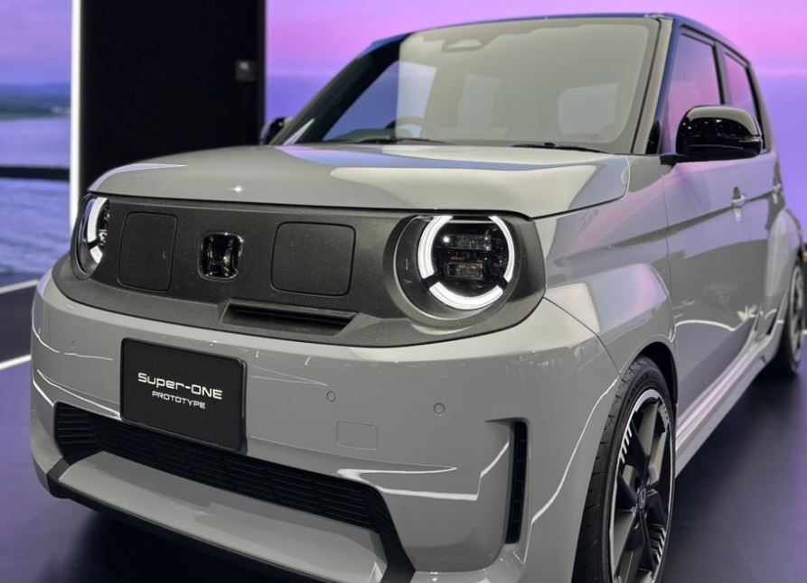 Tampil Sporty dengan Bodi Compact, Ini 4 Detail Honda Super-ONE Prototype yang Baru Nongol di JMS 2025