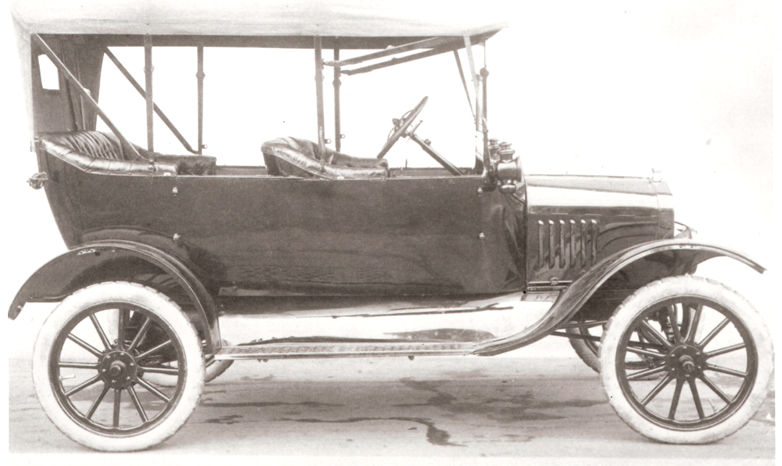 Mobil Produksi Massal Pertama di Dunia Ternyata Bisa Minum Etanol