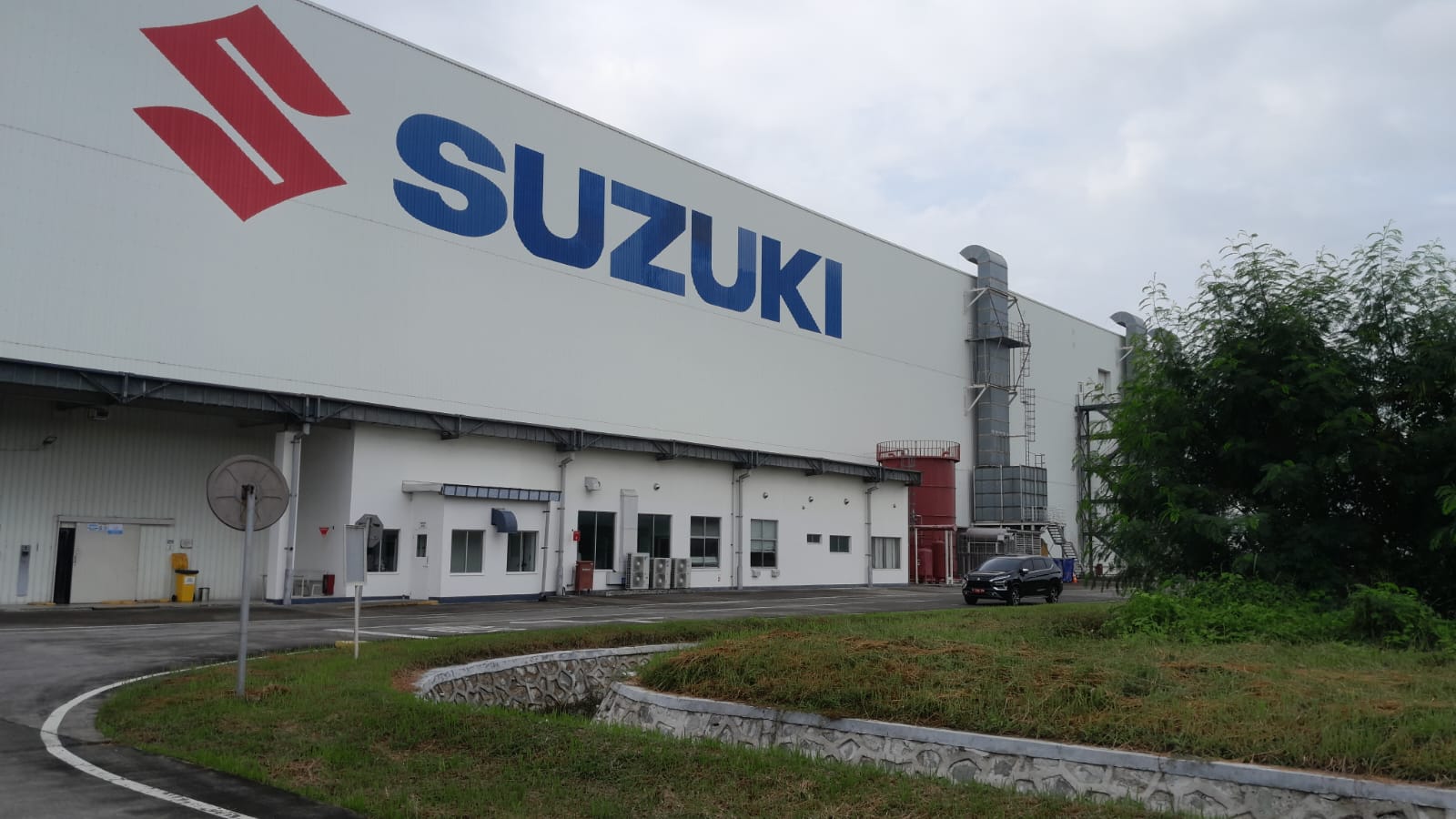 Sejarah Ekspor Suzuki Indonesia, Diawali Carry Futura dan RC100