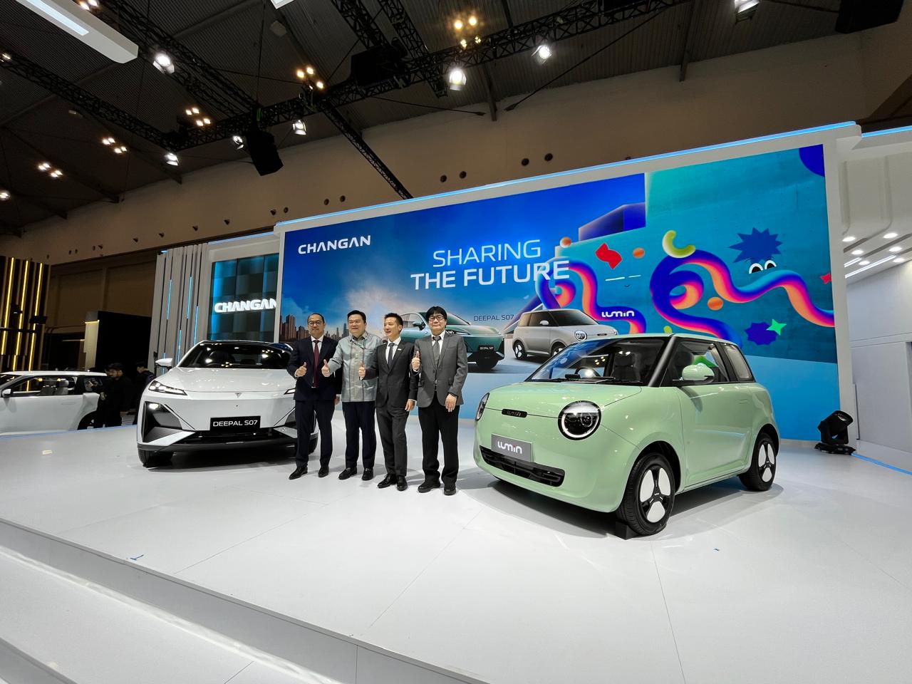 Mungil dan Asyik, Kita Adu Tenaga Changan Lumin VS Wuling Air ev