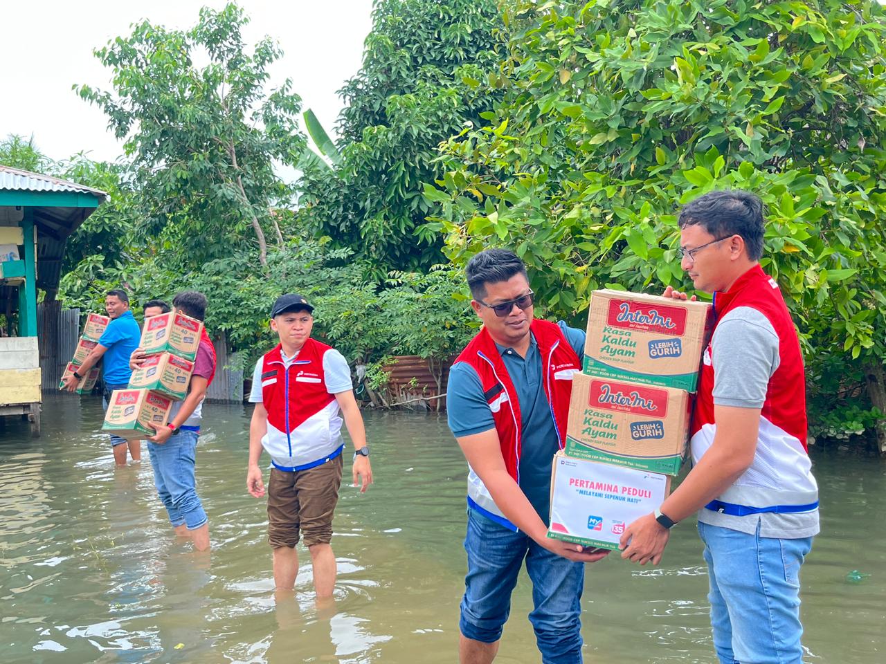 Pertamina Gerak Cepat Salurkan Bantuan ke Masyarakat Terdampak Bencana di Sumatera