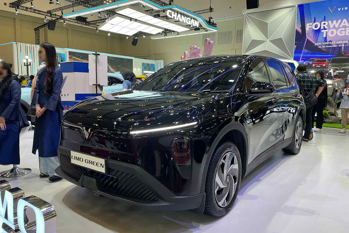 Mengintip Kabin VinFast Limo Green, Ketemu Empat Hal Unik Ini