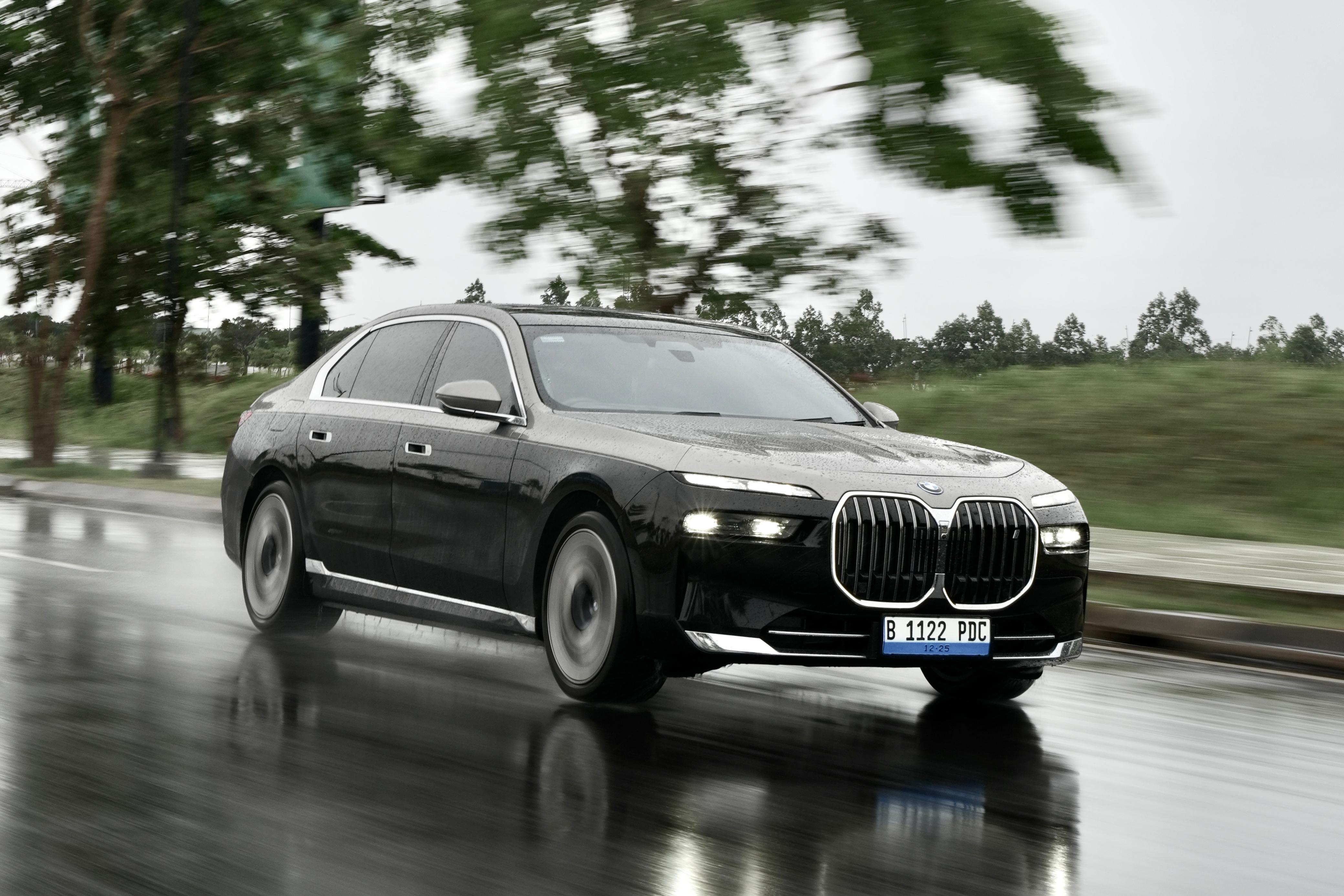 Demi Kualitas Audio Terbaik, BMW i7 Gunakan Speaker Sebanyak Ini