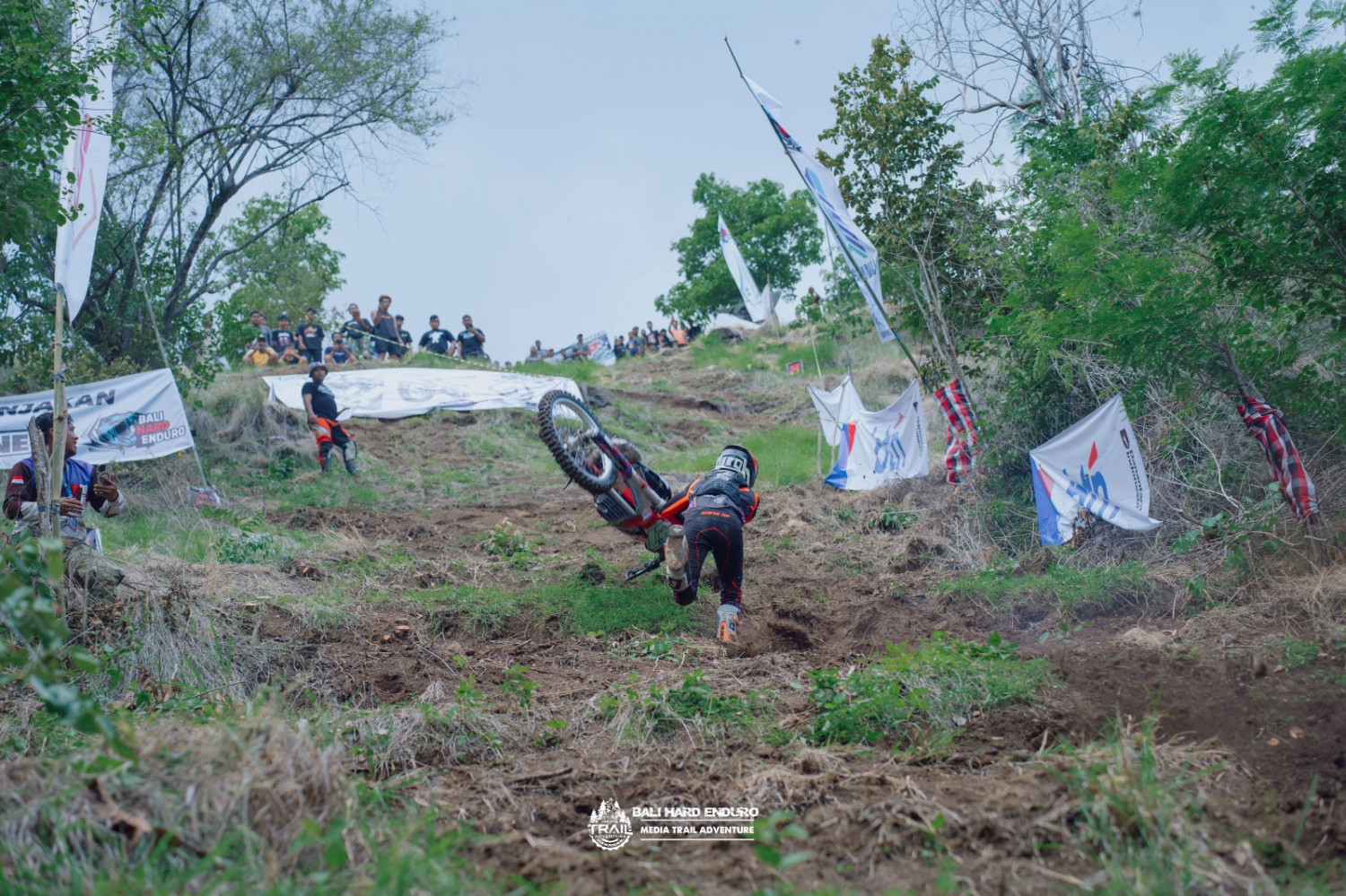 Perkuat Brand di Dunia Balap Offroad, IPONE Dukung Bali Hard Enduro 2025