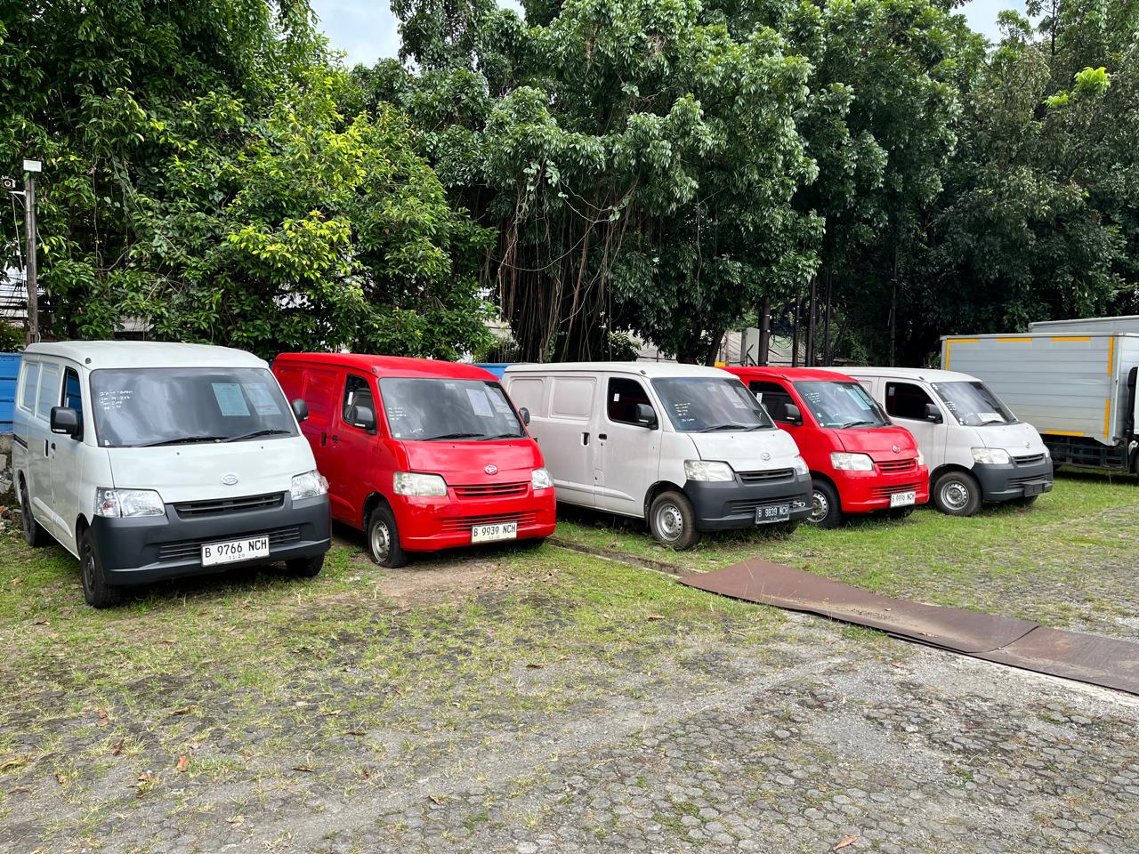 Kompetitor Landai, Kenapa Cuma Gran Max Blind Van yang Diburu di Balai Lelang?