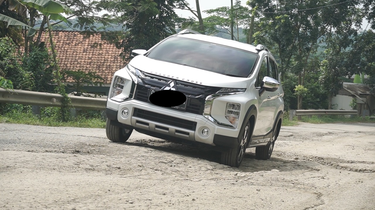 Lirik Daftar Harga Mobil Bekas Mitsubishi Xpander 2019, Tipe GLS M/T Mulus Cuma Segini