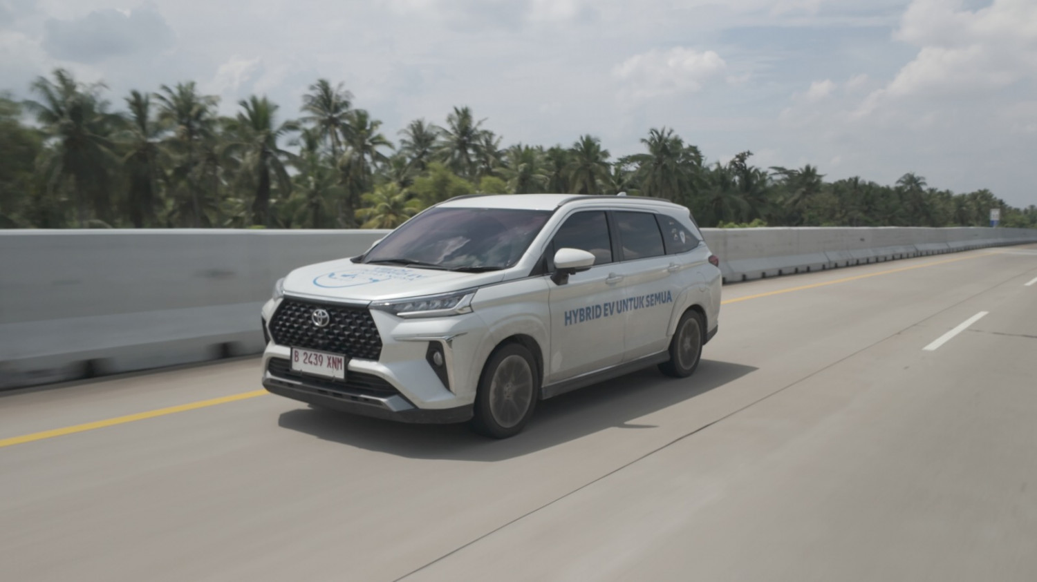 Veloz Hybrid EV Lintas Nusa, Begini Kondisi Jalur Tol Bakauheni-Palembang