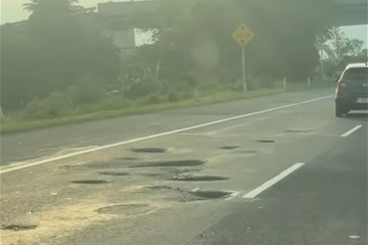Banyak Lewati Jalan Berlubang, Ini Dampaknya Pada Kaki-kaki Mobil