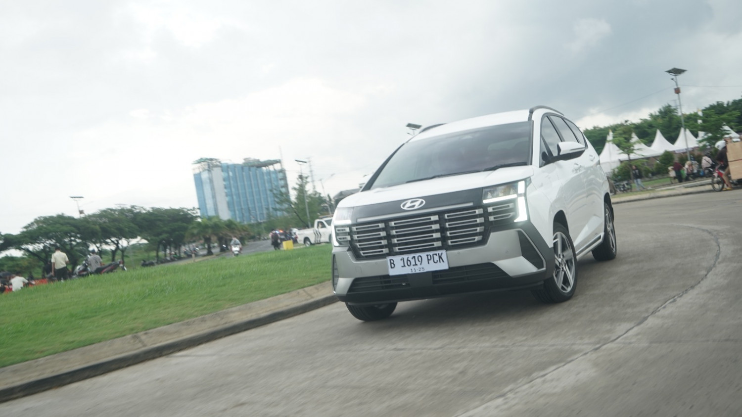 Ini Daftar Harga Hyundai Stargazer Cartenz Di Ujung Tahun 2025