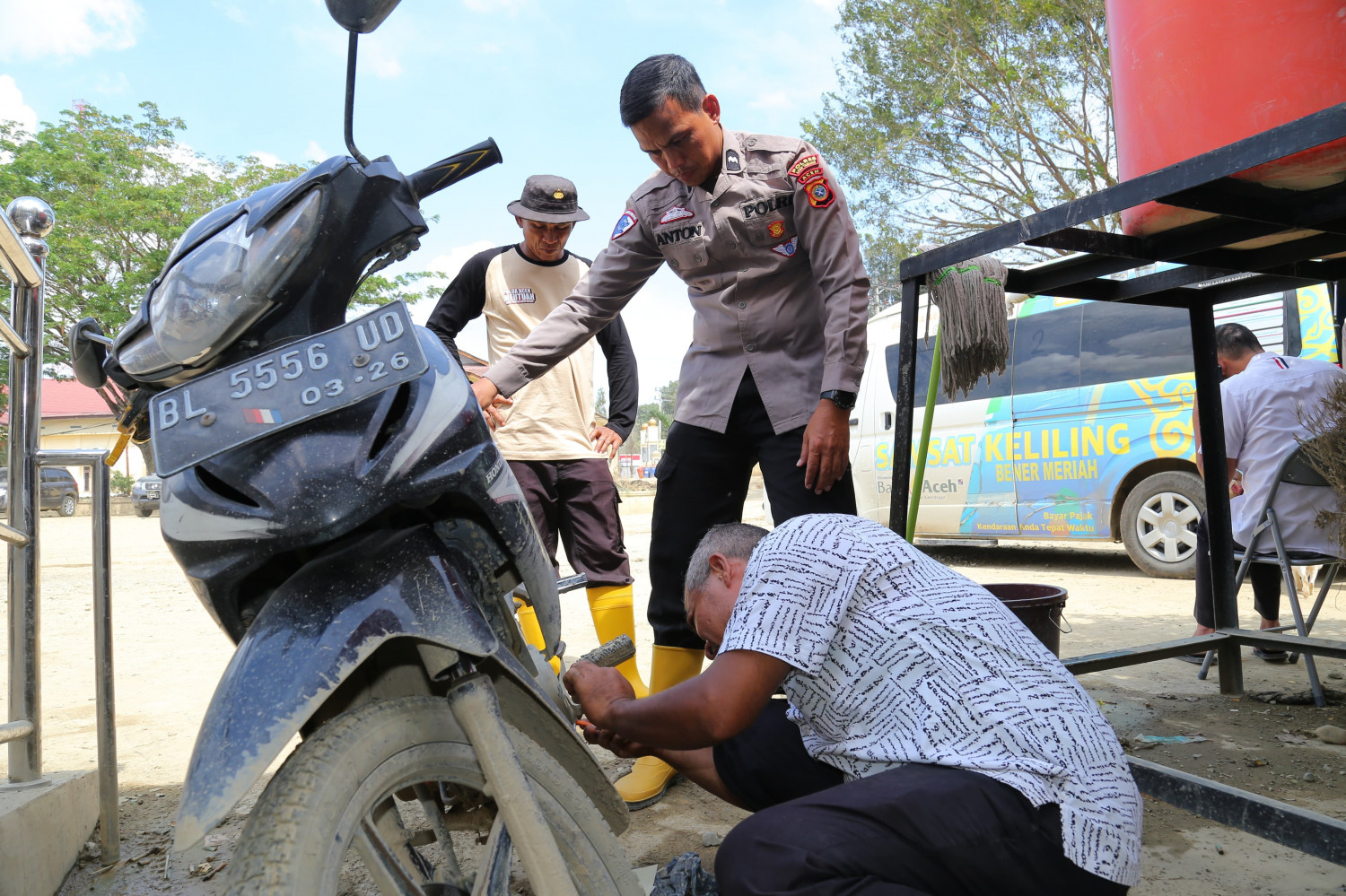 Gas Pol Sebulan, Posko STNK-BPKB Bantu Warga Tamiang Pascabencana