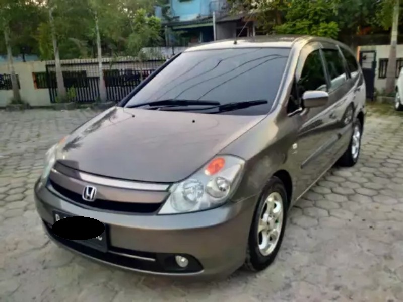 Intip Harga Mobil Bekas Honda Stream 2002 Jelang Lebaran, Kabin Luas Pas Buat Mudik