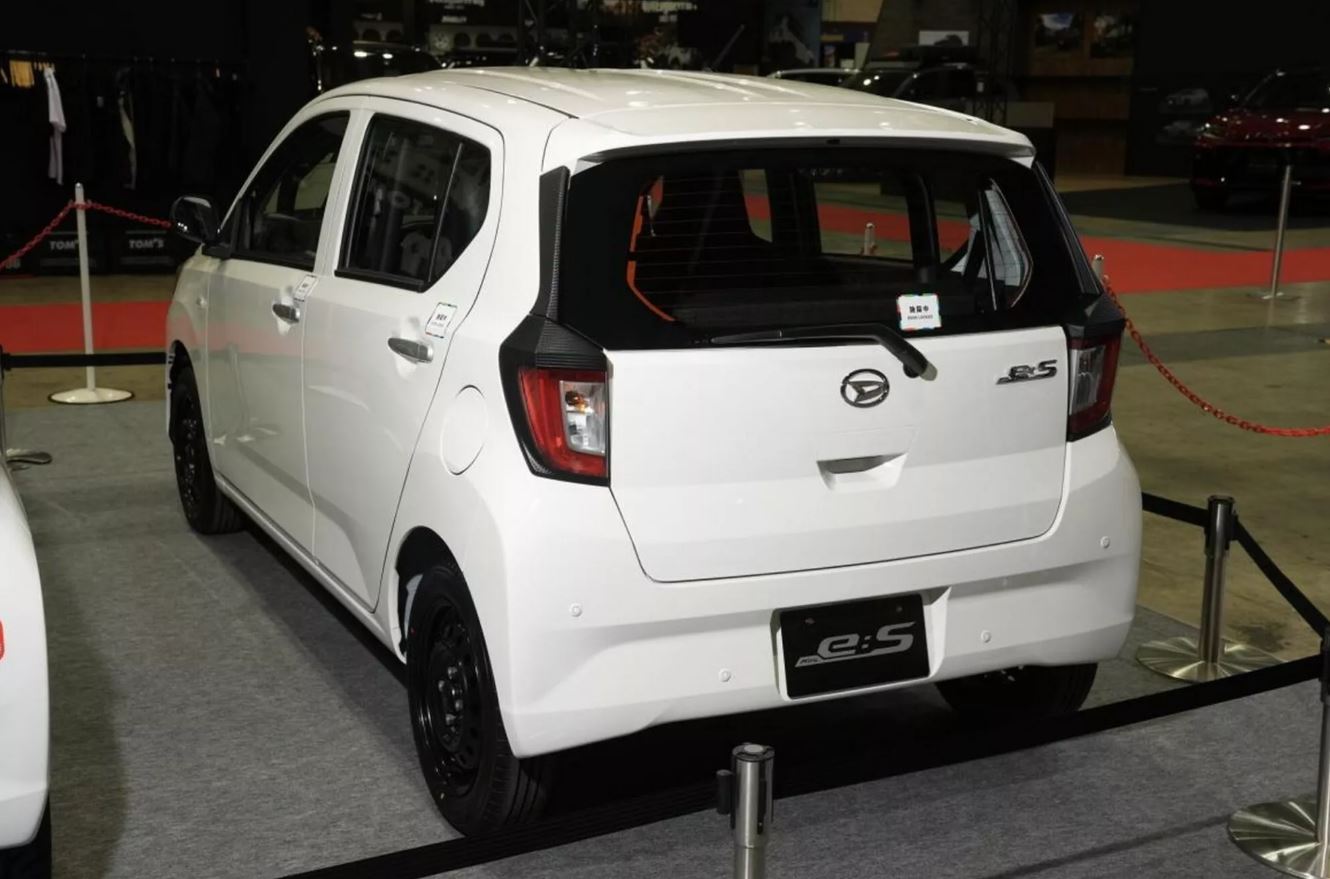 Tampil Sleeper, Ternyata Adik Daihatsu Ayla Ini Sudah Siap Dipakai Balap