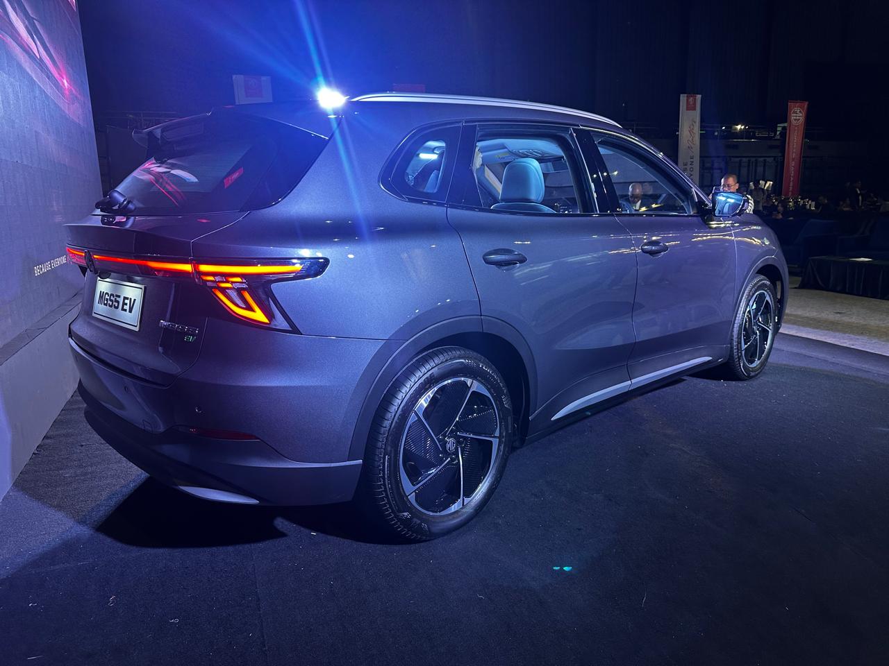 Mobil Listrik MGS5 EV Meluncur di Indonesia, Tapi Harga Masih Rahasia