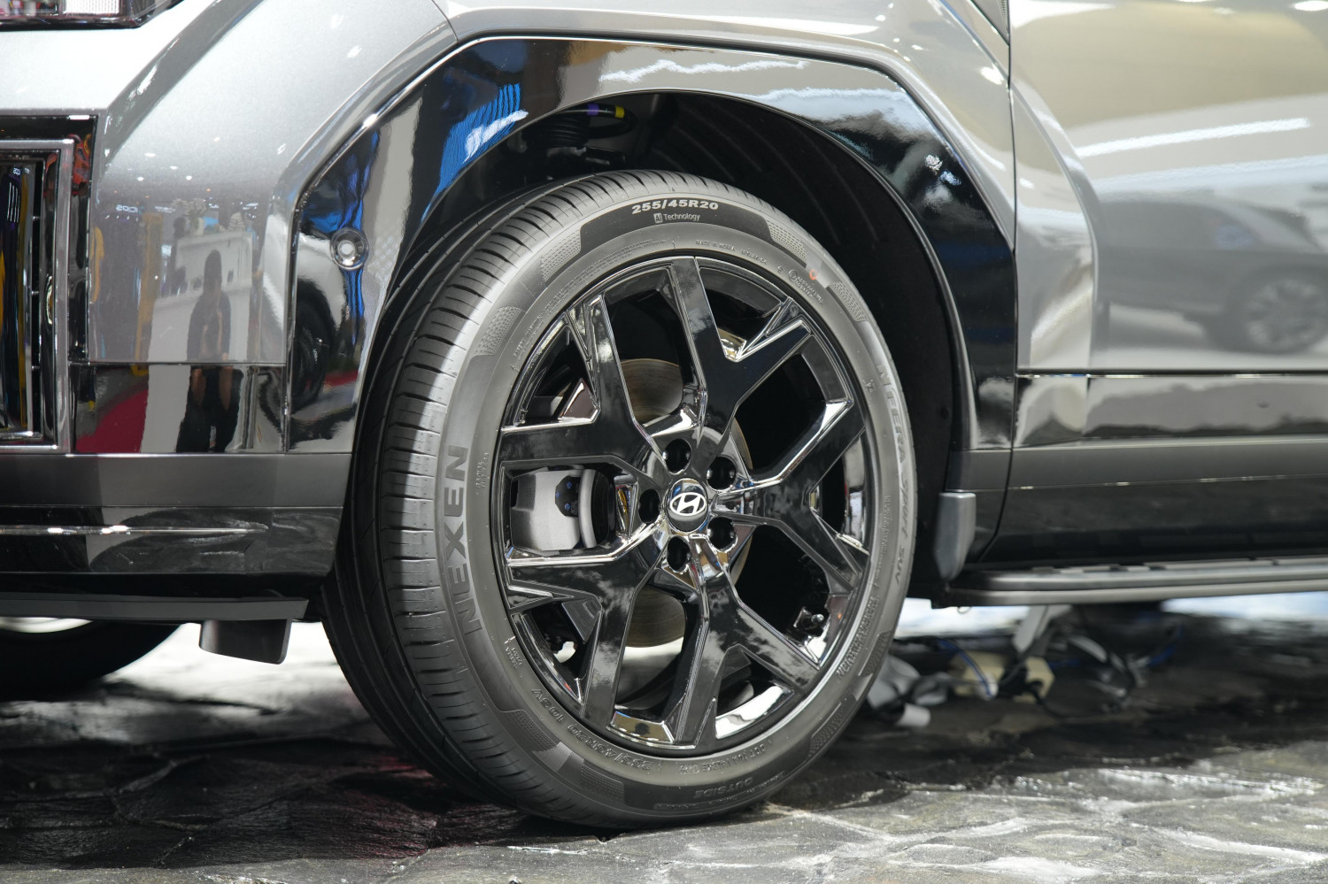 Intip Spesifikasi Hyundai Santa Fe XRT Yang Tampil Di IIMS 2026