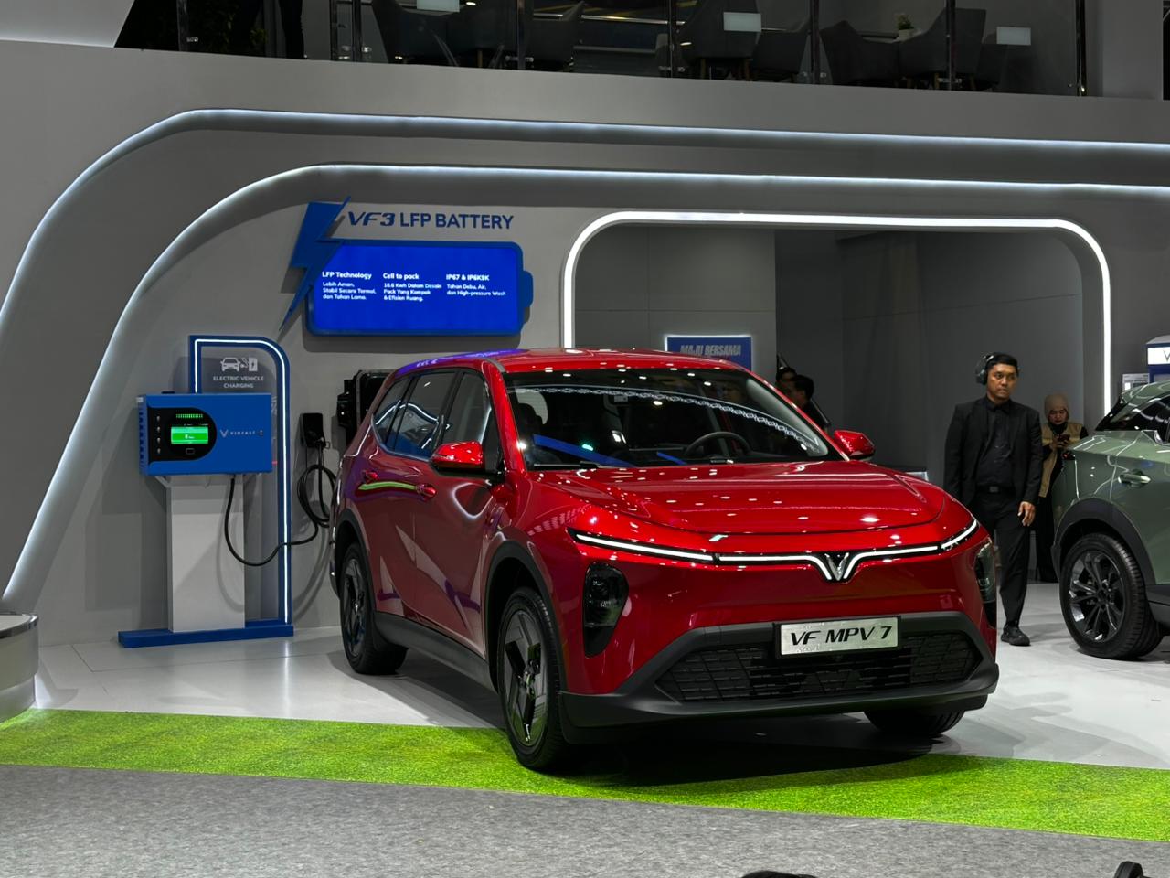 Mobil Listrik 7 Penumpang Harga Rp 300 Jutaan, Vinfast VF MPV 7 Hadir di IIMS 2026