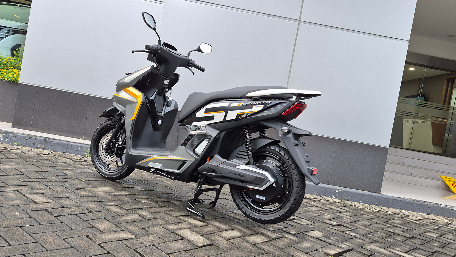 Rp 25 Jutaan Tapi Fiturnya Lengkap! Ini Dia Indomobil Emotor Sprinto