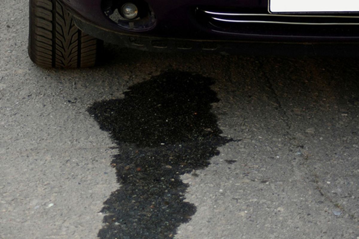 Sebelum Deal Mobil Bekas, Tetesan Ini di Kolong Ini Bisa Jadi Masalah Besar saat Mudik