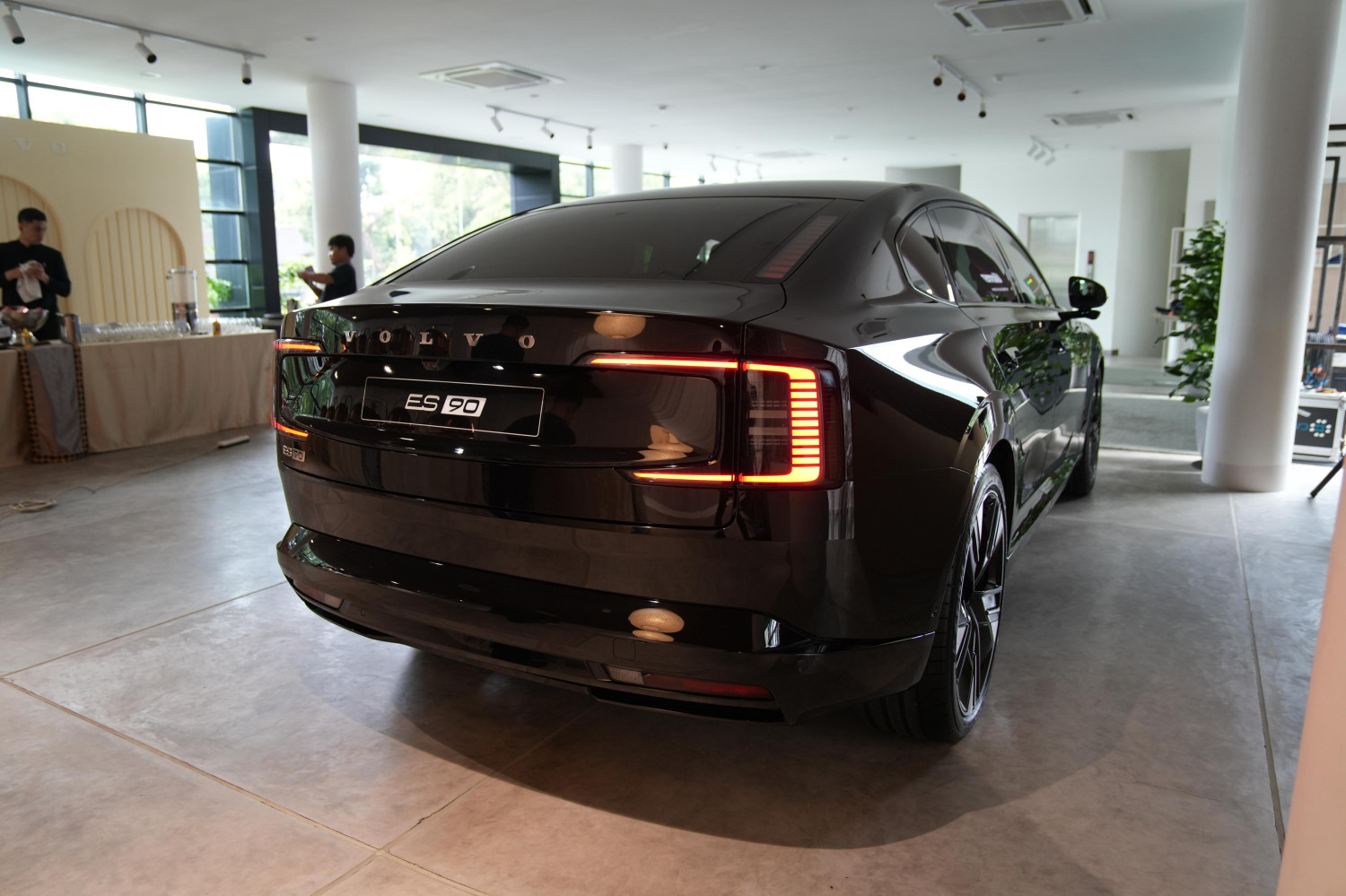 Harganya Rp 2,1 Miliar, Ini Dia Mobil Listrik Baru Volvo ES90