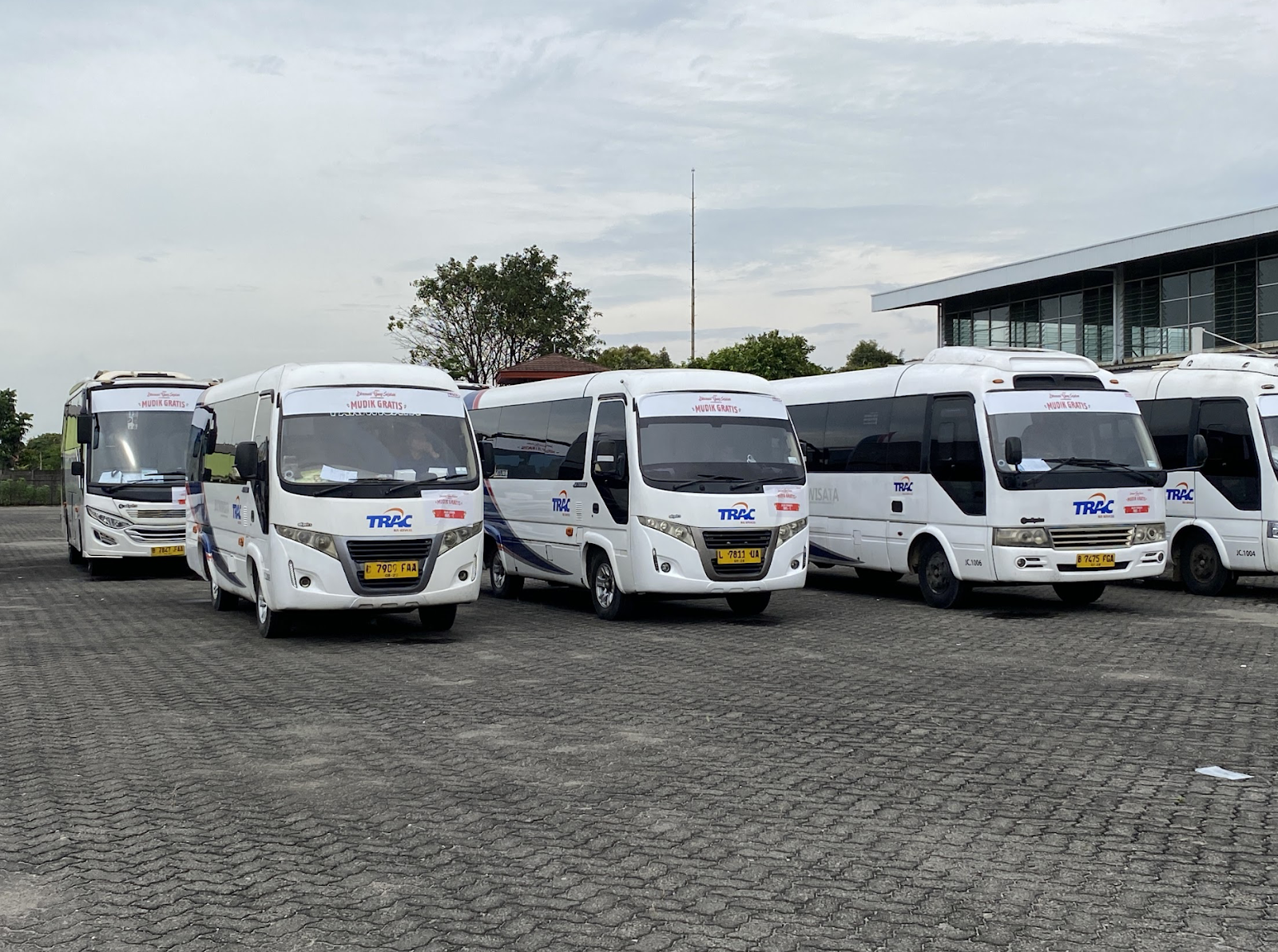 Rayakan Idul Fitri Bersama Keluarga, Isuzu Antar 400 Pemudik ke 30 Kota