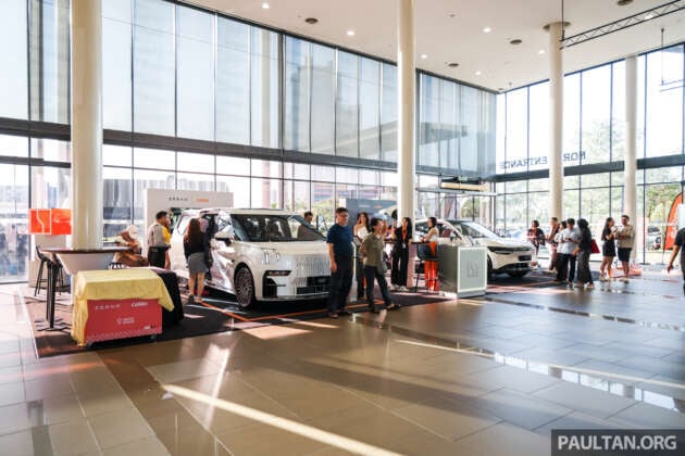 Zeekr 009 MPV and 7X SUV offered with free 22 kW wallbox charger and premium window tint at ACE 2025