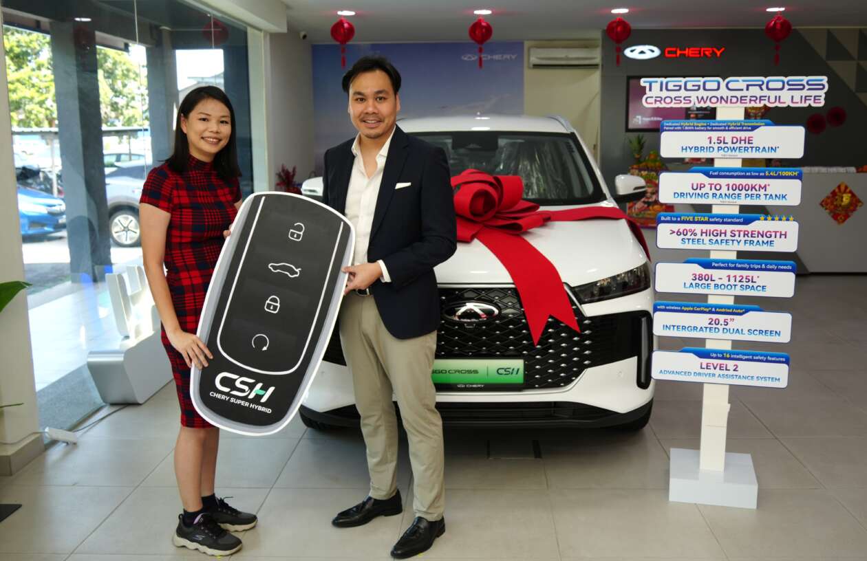 Klang lady wins a Chery Tiggo Cross Hybrid just by test driving a PHEV, husband gets the free car!