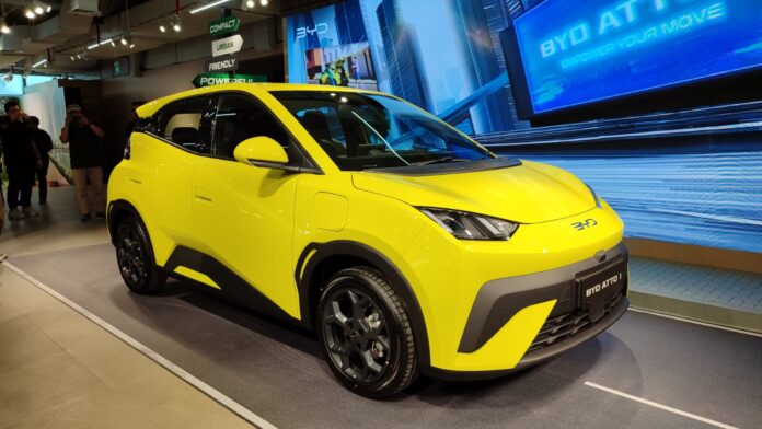BYD Atto 1 Mulai Dijual di GIIAS 2025, Harganya Cuma Rp 195 Juta