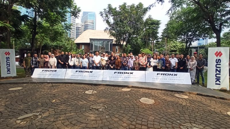 SIS kirim 55 unit Suzuki Fronx ke konsumen