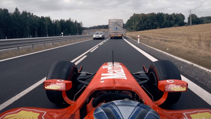 Pengemudi mobil Formula 1 ditangkap pihak kepolisian
