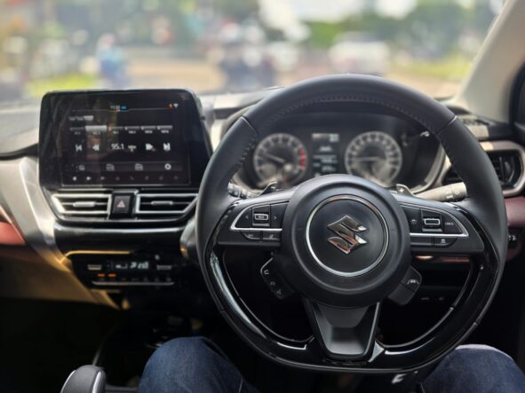 Gaya Crossover, Lincah City Car: Mengapa Suzuki Fronx Cocok untuk Urban Explorer