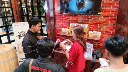 Honda BeAT One Piece Edisi Nami &amp; Usopp Curi Perhatian di Makassar