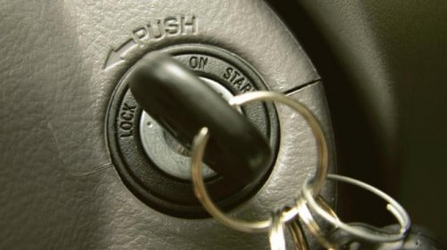 Berkendara Tanpa Kunci Remote Mobil? Ini Risiko dan Konsekuensi yang Perlu Anda Tahu