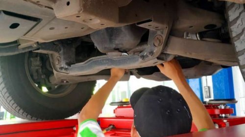 Bahaya Mengemudi Saat Indikator Oli Menyala, Jangan Disepelekan!