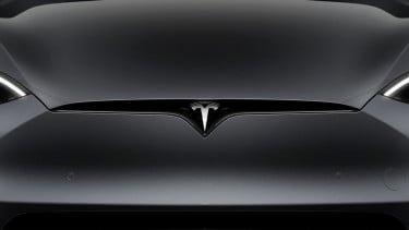 Tesla Hadapi Persaingan Ketat, Pangsa Pasar EV Turun Drastis