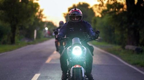 Tarikan Gas Motor Berat? Ini Penyebabnya dan Risiko yang Sering Diabaikan Pengendara