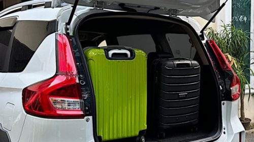 5 Barang yang Tidak Boleh Ditinggalkan di Dalam Mobil, Nomor 3 Sering Disepelekan!