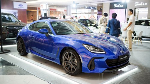 Terpopuler: Sedan Rp600 Jutaan, Harga EV China Naik, dan Mobil Sport Bekas Murah