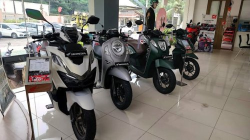 Terpopuler: Pengemudi Yaris Ajak Ribut di Tol, Diskon Motor Honda, dan Motor Baru Yamaha