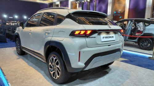 Terpopuler: Fitur Unggulan Suzuki Fronx, Motor Matik untuk Mahasiswa Baru